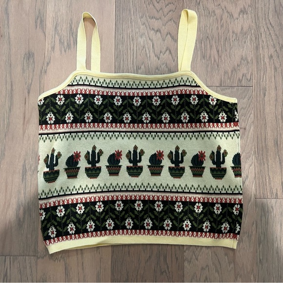 Pilcro Cactus Cropped Tank - Picture 3 of 7